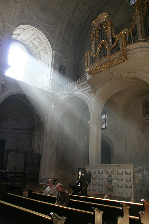 http://antihelios.de/indexhibit-photo/files/gimgs/87_7489.jpg